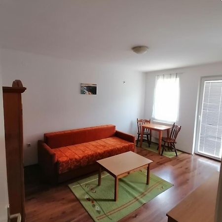 Hostel S Novi Sad Bagian luar foto