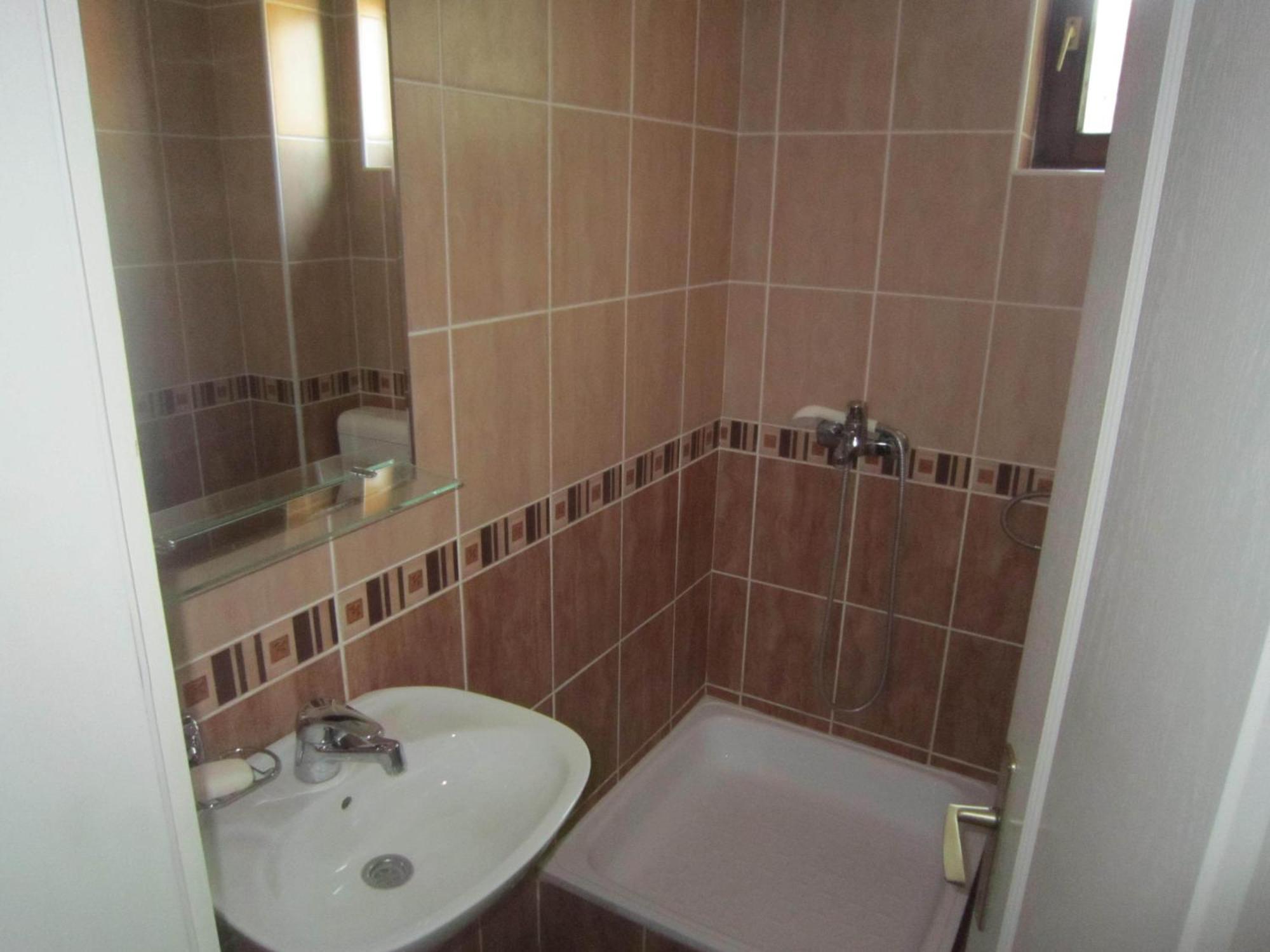 Hostel S Novi Sad Ruang foto
