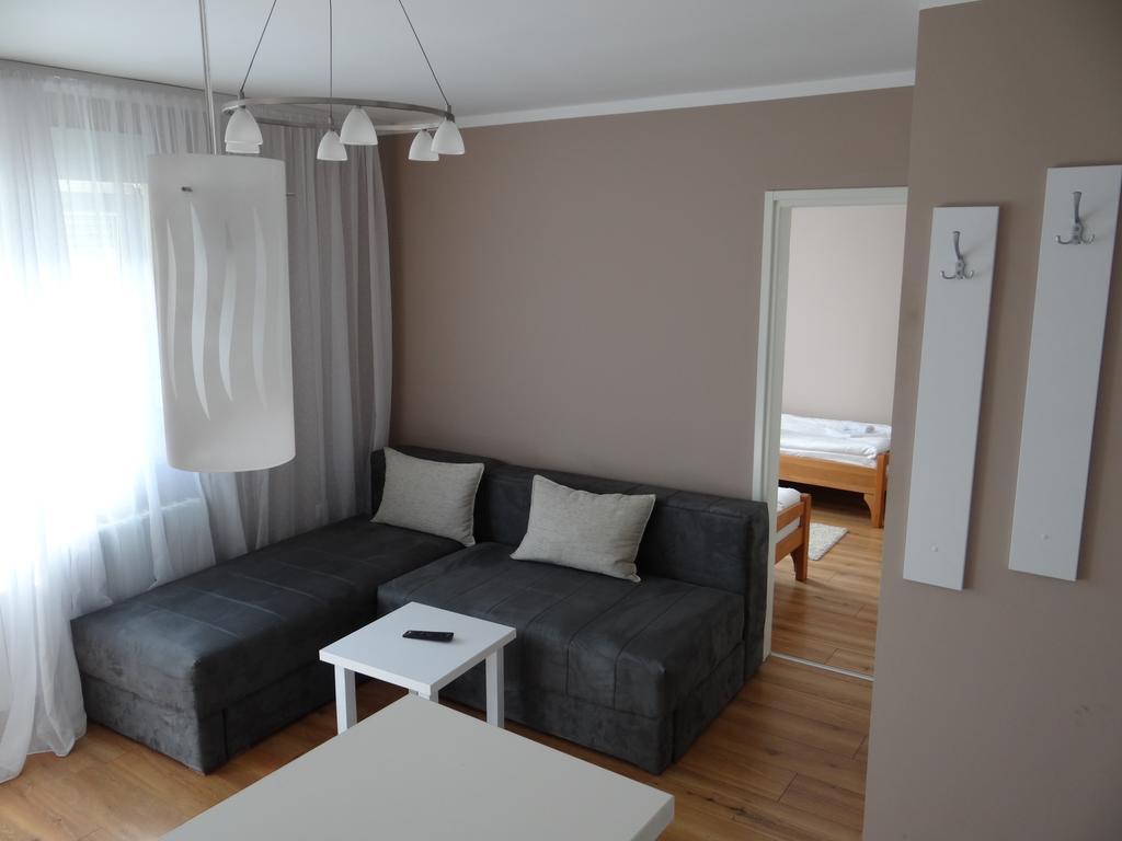 Hostel S Novi Sad Bagian luar foto