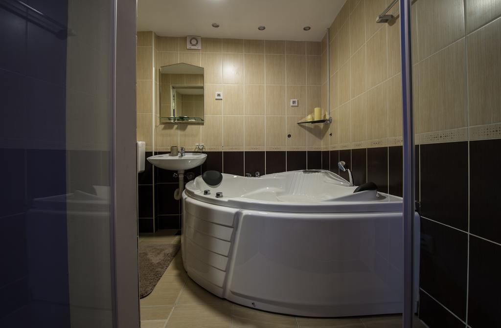Hostel S Novi Sad Bagian luar foto