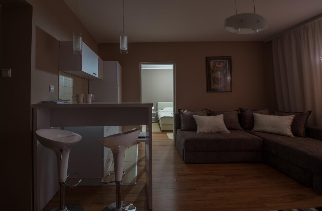 Hostel S Novi Sad Bagian luar foto
