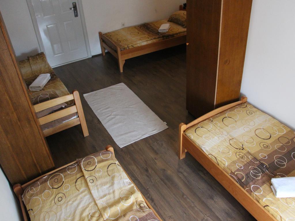 Hostel S Novi Sad Bagian luar foto