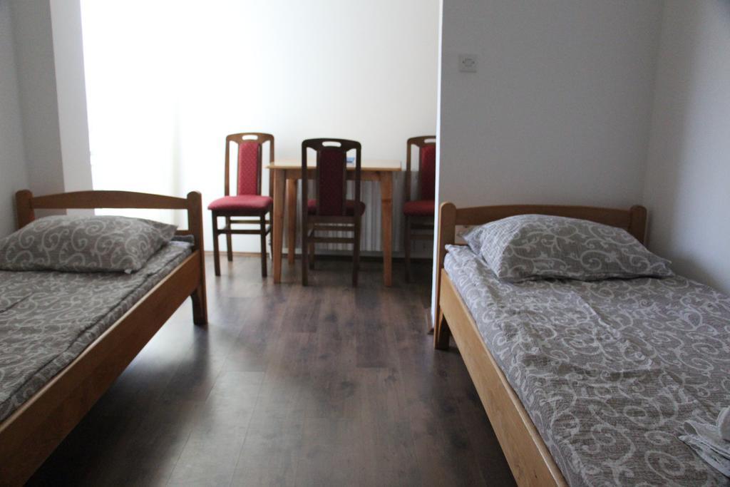 Hostel S Novi Sad Bagian luar foto