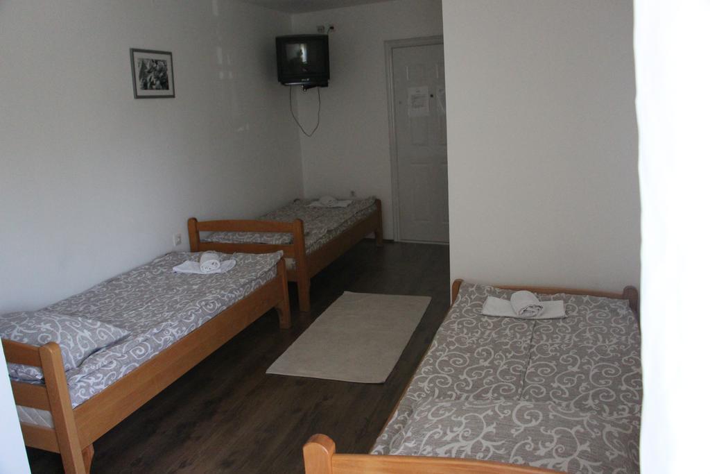 Hostel S Novi Sad Bagian luar foto